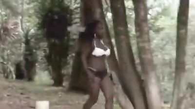 Girls s dogs: real zoo videos