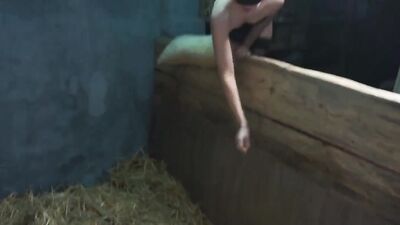 Girls 5 dogs: zoo video film