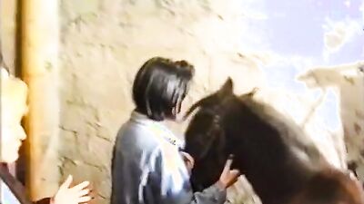 Zoo porn man: granny bestiality