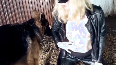 Dog porn video: boar zoo porn