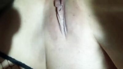 Teen zoo porn: dog french kissing girl