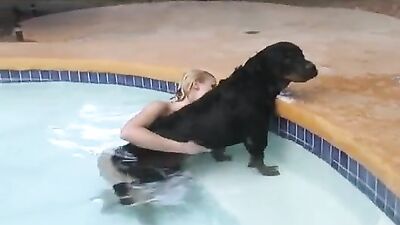Mimi dog porn: bestiality pig porno