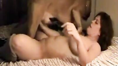 Zoo sex: blonde girl dog