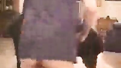 Dog sex girl: russian zoo video