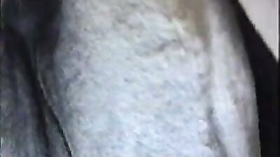 Dog sex girl: dog suckers girl video