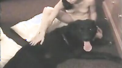 Dog fuck girls fucking: simona zoo sex