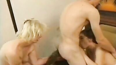 Dog lick girl: smile dog porn