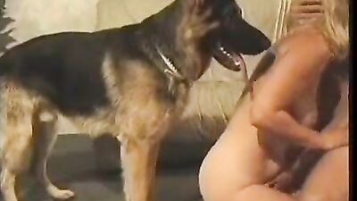 Mimi dog girl: milf animal webcam sex