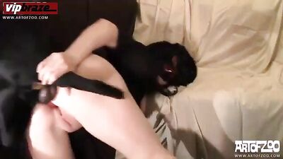 Sultry Black Hair Whore Takes Dog to Last Drop of Cum in Shocking Zoophilia Act - zooz.club