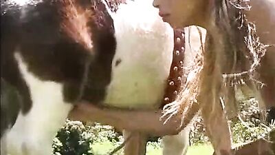 A Magical Bond: Blonde Girl and Her Horse Unite in Unbreakable Friendship
