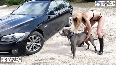 A dog and a beautiful police girl. Sex without a second thought.