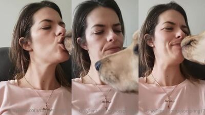 Mommy gets a good kissing 4