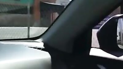 Beautiful girl found on the roadside was hit by a dog