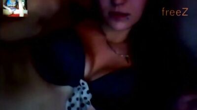 girl-zoo-skype