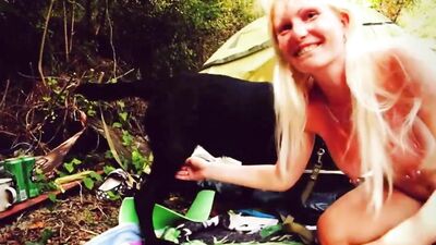 A special day camping with the dog