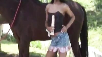 Tranny Horse Throatslamming XXX Session