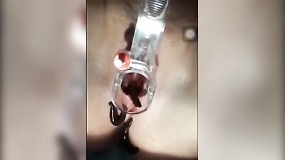 leaches in pussy 01