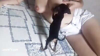 breastfeed animal