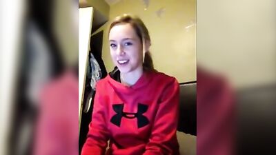 Girl is watching dog porn,Open mouth eyes