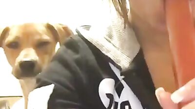 Girl deepthroat a sausages