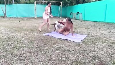 Dogs having sex: dog cock girls