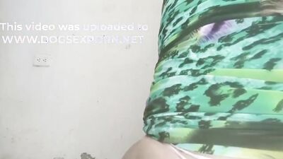 Dog licking girl: zoo animal porn