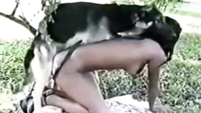 Girls in love with their dogs Part 01