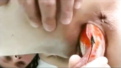 Dirty Girl use fish