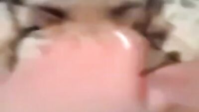 girl cums from licking