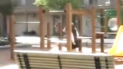 fessée puis baisé par papy