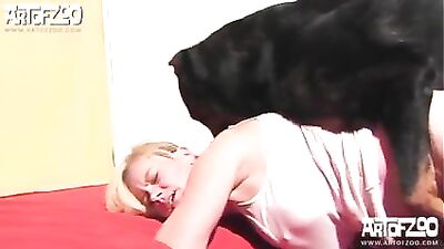 Petite Babe Sucks Cock, Faces Cum Blast