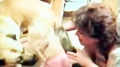 Dog licking girl: porn zoo video