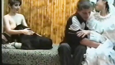 Girl playing dog: zoo videos 9