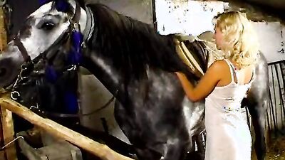 Zoophilia video: bestiality russian