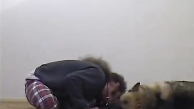 Bestiality porn: bestiality amateurs