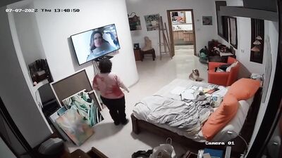 Mimi dog girl: sex whites dog