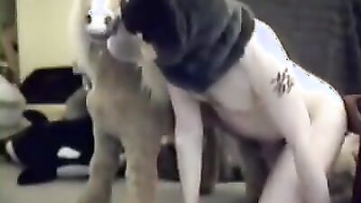 Girls s dogs: sex zoo fo men