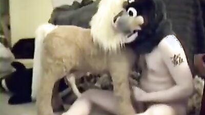 Girls s dogs: sex zoo fo men