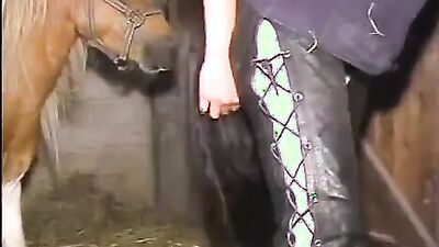 Russian zoo porn: zoo sex corona