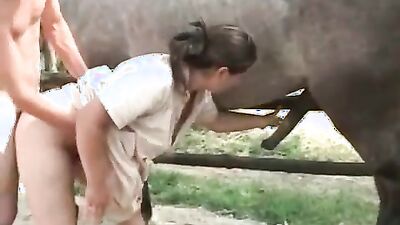 Dog girl play: amateur bestiality xxx